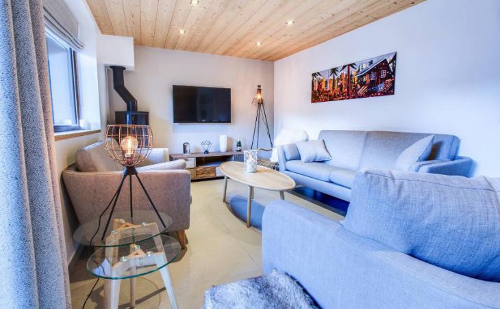 Chalet Hibou, Morzine, Lounge